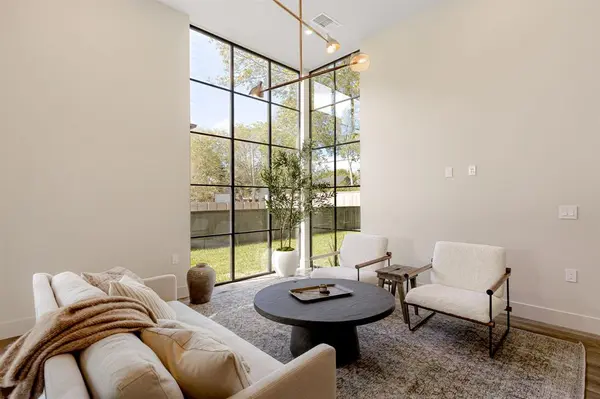 4414 Banister LN #2, Austin, TX 78745