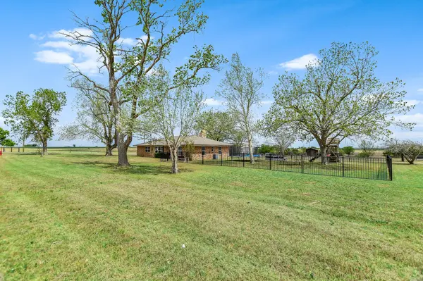 1601 CR 463 (and CR 465), Elgin, TX 78621