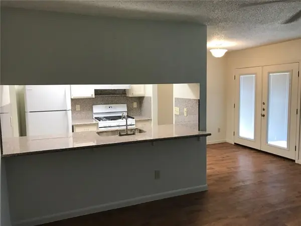 9102 Sedgemoor TRL #B, Austin, TX 78748