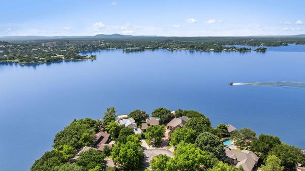 21 Beaver IS, Granite Shoals, TX 78654