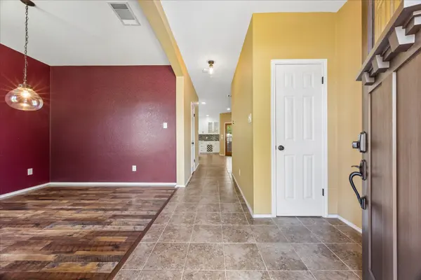 338 Spring Branch LOOP, Kyle, TX 78640