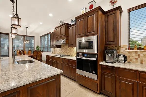100 Orvieto CV, Liberty Hill, TX 78642