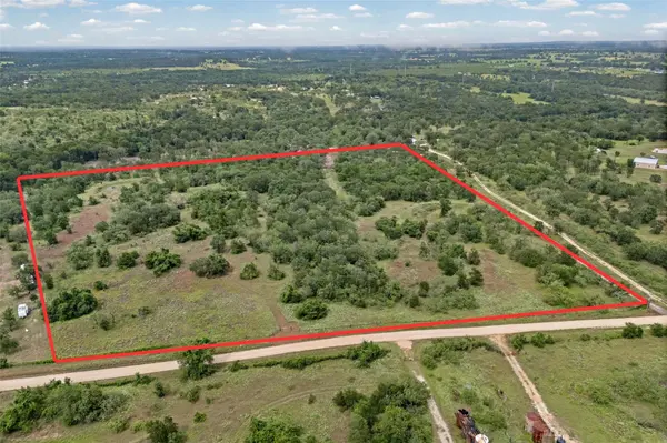 000 Oil Field RD, Lockhart, TX 78644