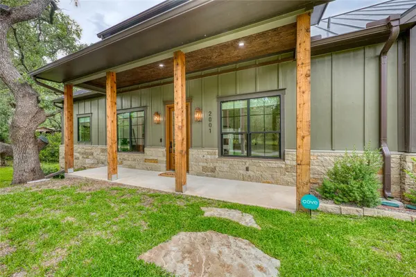 2001 Granite Cove RD, Kingsland, TX 78639