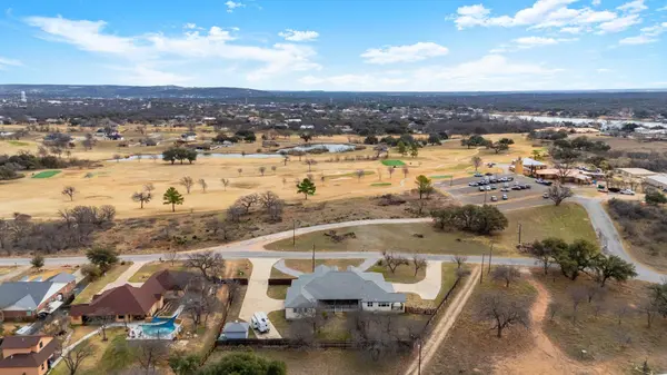 625 Skyline DR, Kingsland, TX 78639