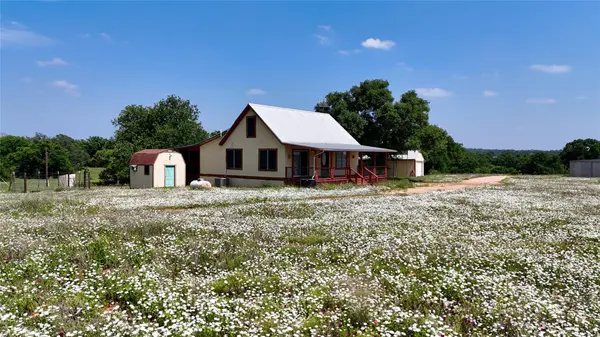 8653 N State Hwy 16, Llano, TX 78643