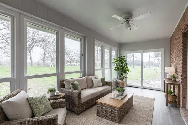 3534 E HWY 90 A EAST HL, Gonzales, TX 78629
