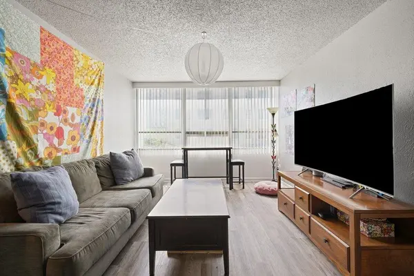 1800 Lavaca ST #207, Austin, TX 78701