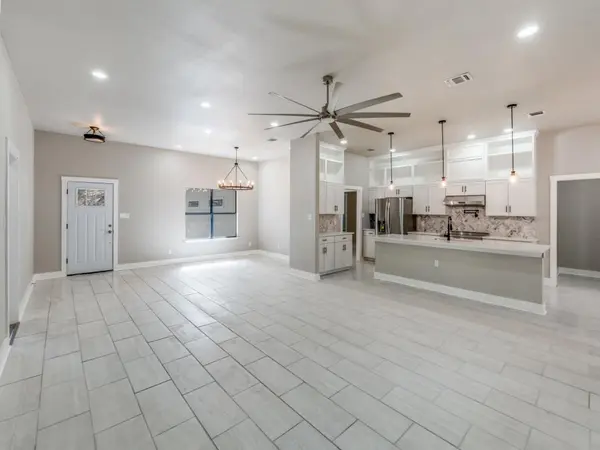 4 Senisa ST, Wimberley, TX 78676
