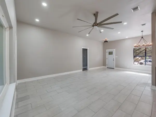 4 Senisa ST, Wimberley, TX 78676