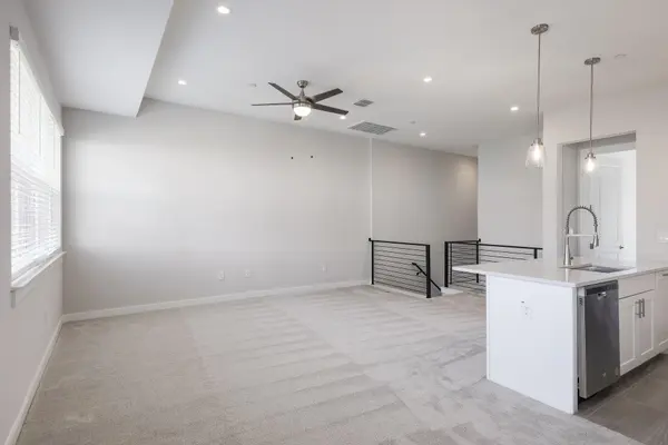 12001 Vista Parke DR #202, Austin, TX 78726