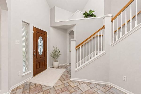 6 MUIRFIELD GREENS CV, Lakeway, TX 78738