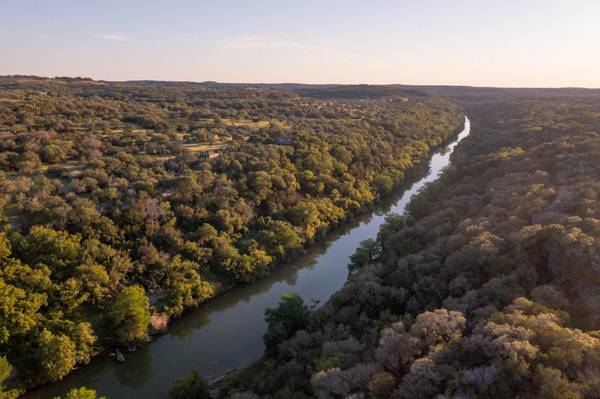 3303 Fearless Treadway, Round Mountain, TX 78663