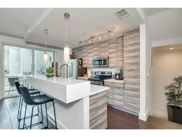 604 N Bluff DR #205, Austin, TX 78745