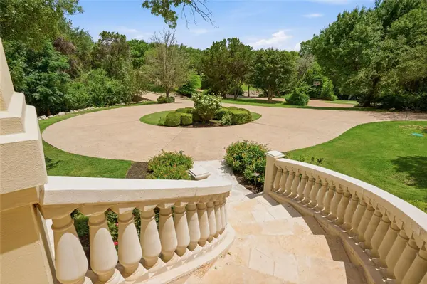 4626 High Gate DR, Austin, TX 78730