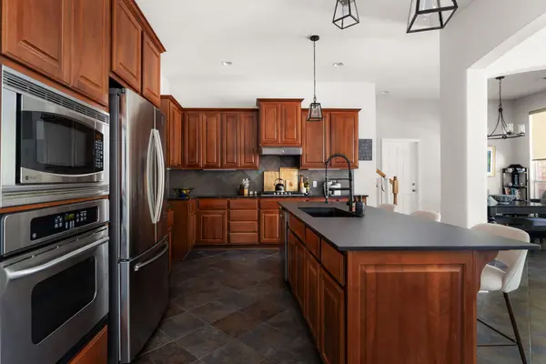 4201 Greatview DR, Round Rock, TX 78665