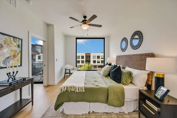 2209 South 1st ST #330, Austin, TX 78704