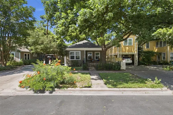 206 E 43rd ST, Austin, TX 78751