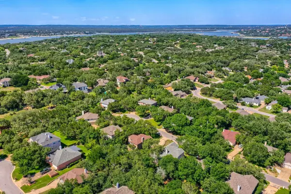 216 Sailors RUN, Lakeway, TX 78734