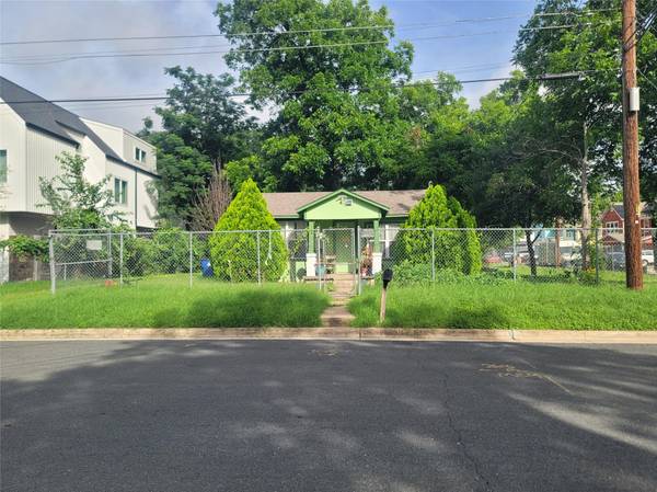 1104 Brass ST, Austin, TX 78702