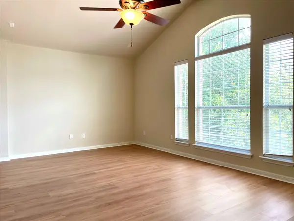 20625 Farm Pond LN, Pflugerville, TX 78660