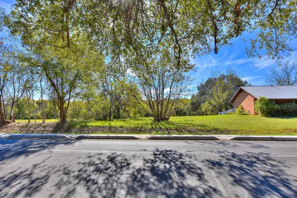 210 E Morrow ST, Georgetown, TX 78626