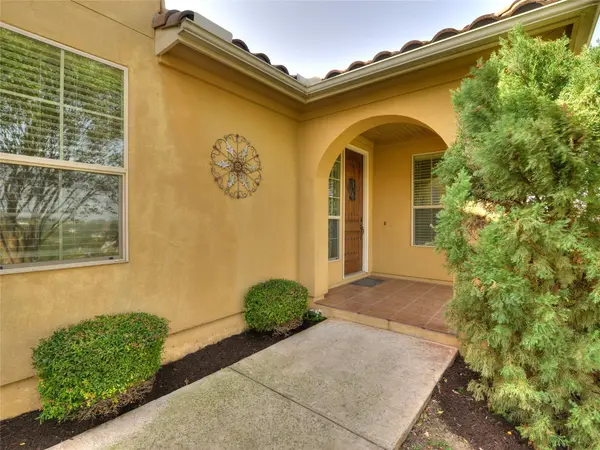 315 Bonaire CT, Lakeway, TX 78738