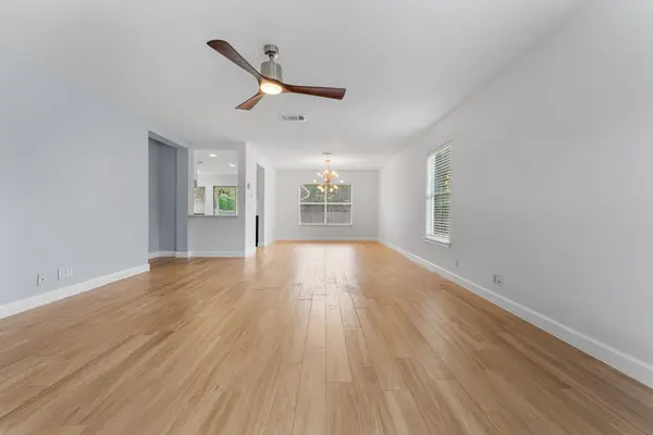 7327 Pusch Ridge LOOP, Austin, TX 78749