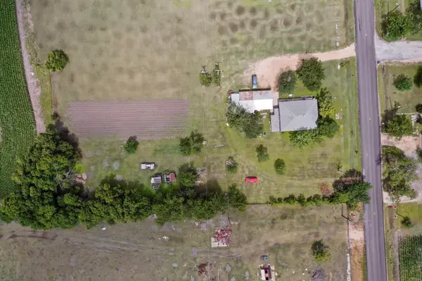 711 E Clark ST, Bartlett, TX 76511
