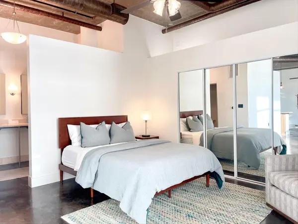 311 W 5th ST #806, Austin, TX 78701