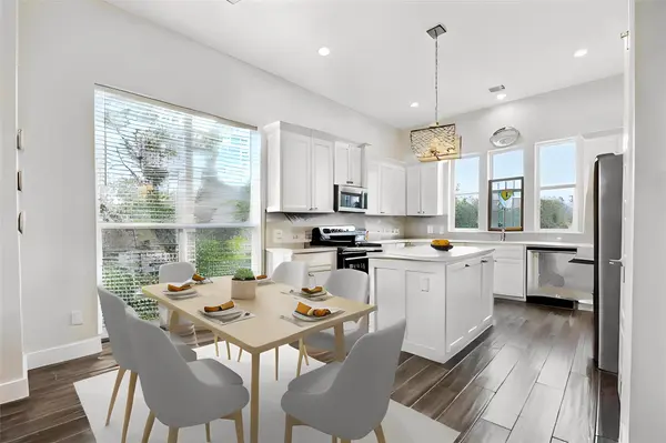 26 Quiet Meadow CIR, Wimberley, TX 78676