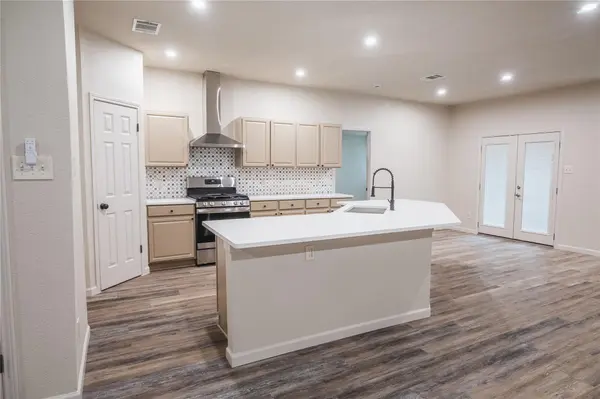 1205 Gazania DR, Pflugerville, TX 78660