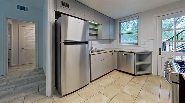 1703 Summit VW #A, Austin, TX 78703