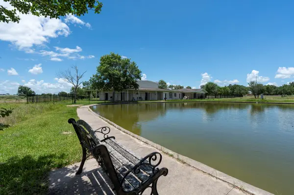 3345 E Austin ST, Giddings, TX 78942