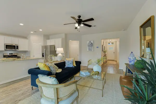 408 Red Matador LN, Leander, TX 78641