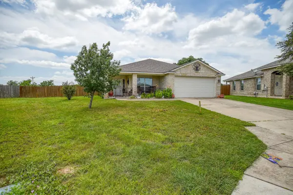 409 S. Hunting Lodge LN, Bastrop, TX 78602