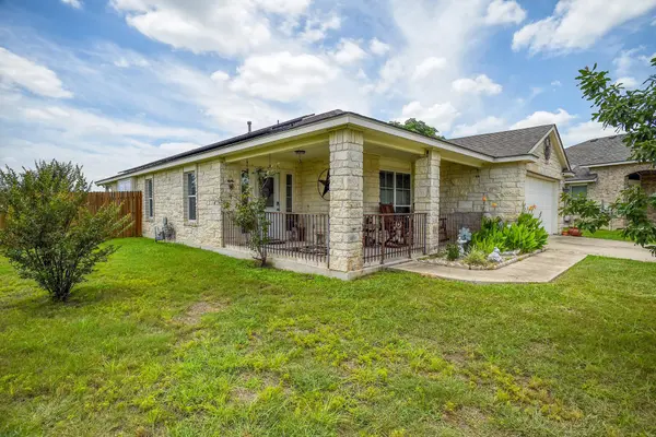 409 S. Hunting Lodge LN, Bastrop, TX 78602