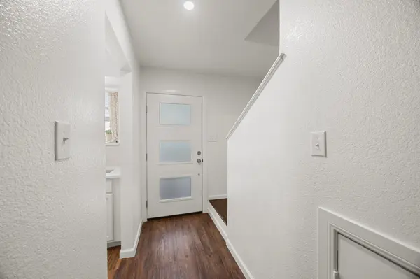 6821 Old Quarry LN, Austin, TX 78731