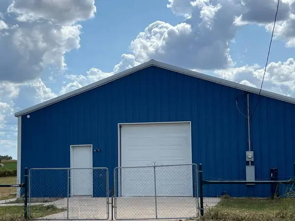 2000 County Road 453 RNCH, Coupland, TX 78615
