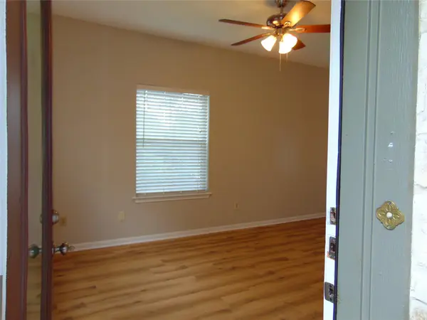 2508 Enfield RD #8, Austin, TX 78703