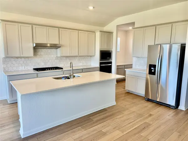 131 Shumard Peak CV, Dripping Springs, TX 78620
