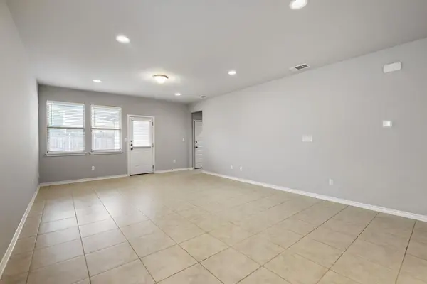 1907 Pecan Island DR, Leander, TX 78641