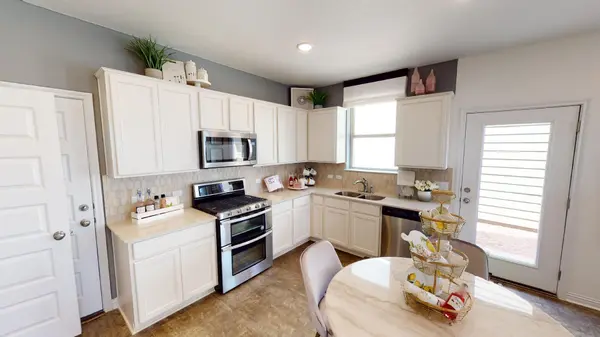 8113 Springsteen DR, Austin, TX 78744