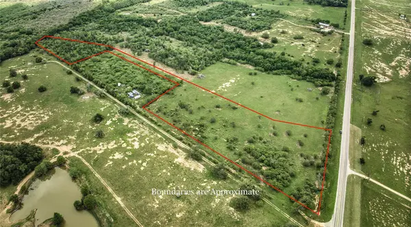 9296 Fm 713, Dale, TX 78616