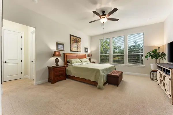 112 Telegraph LN, Georgetown, TX 78633