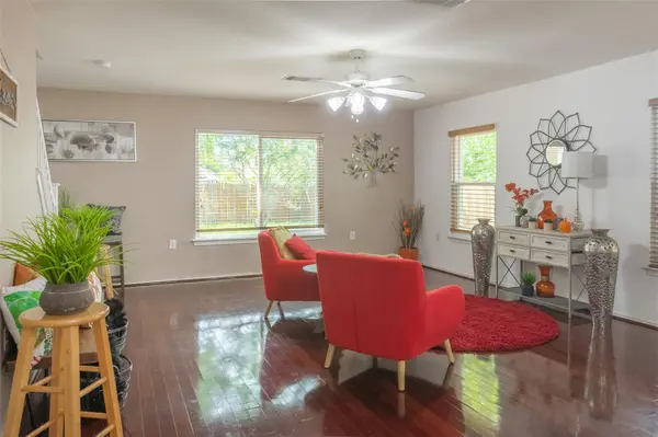 7504 Redrick DR, Austin, TX 78747