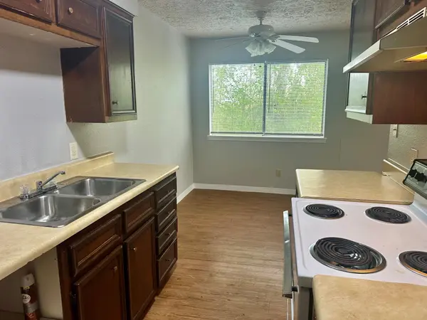 1103 Hillyer ST #A, San Marcos, TX 78666