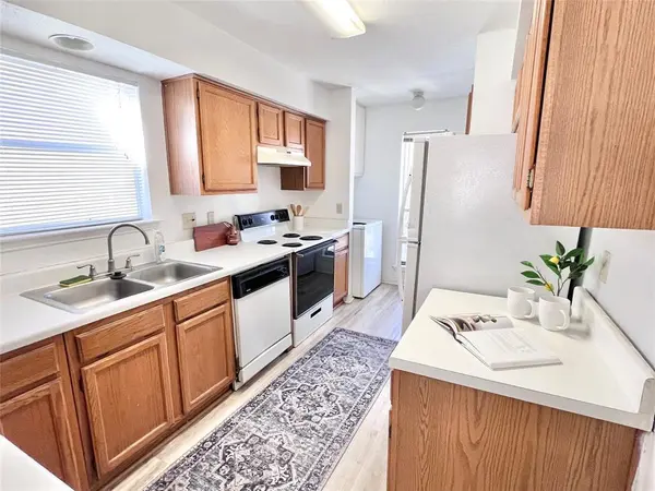 2450 Wickersham LN #106, Austin, TX 78741