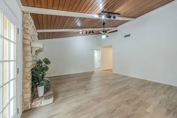 4504 Langtry LN, Austin, TX 78749