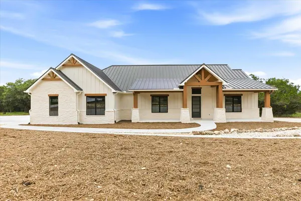 1744 Crossbow DR, Canyon Lake, TX 78133